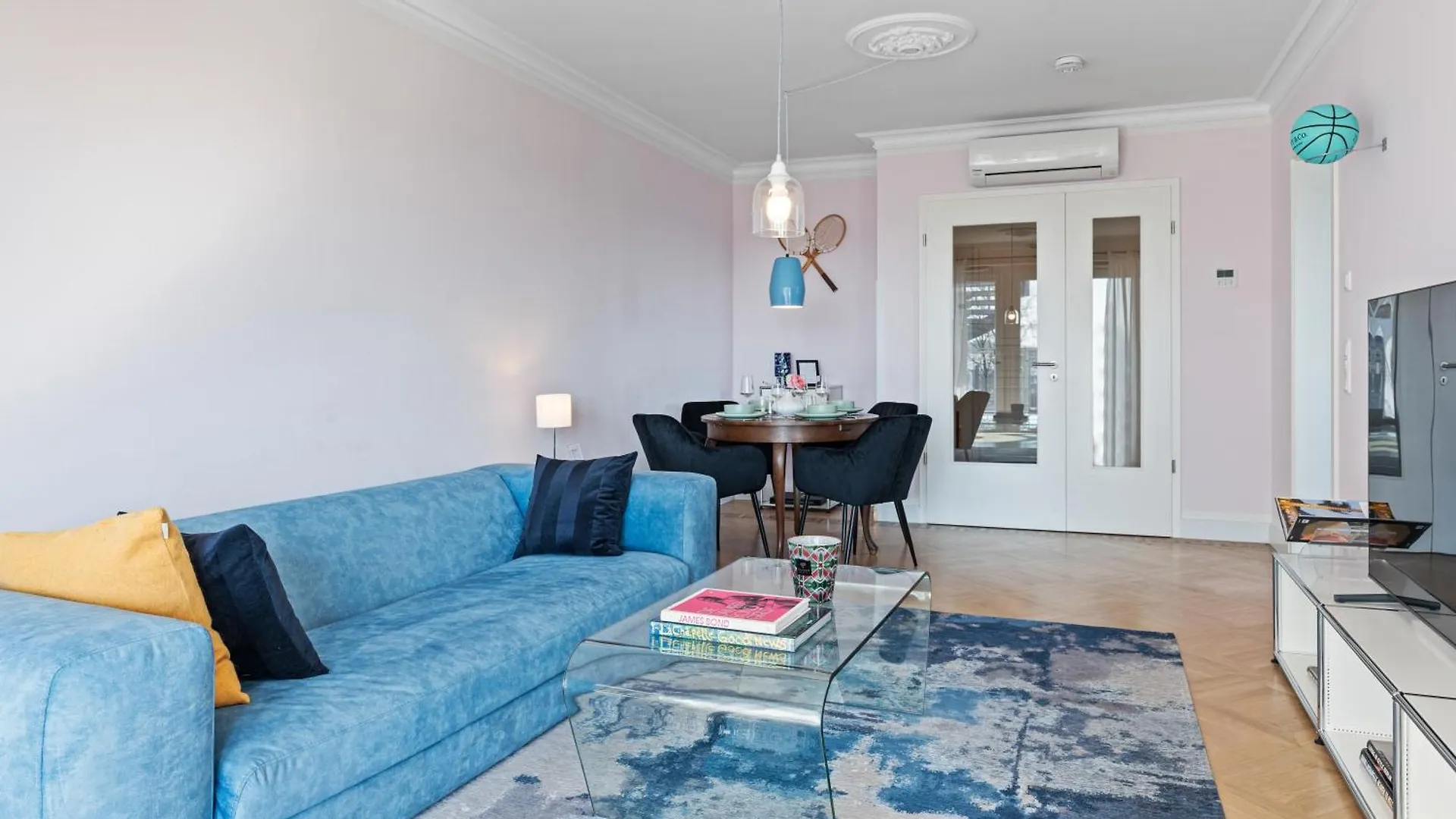 Cls Moderne City-Wohnung Hamburg Tiefgarage, Klimaanlage, 65 Zoll Smart-Tv, E-Laden, Balkon, Parken, Blick Ueber Hamburg, Cafe Im Haus, Bus Gegenueber, Flex Check In