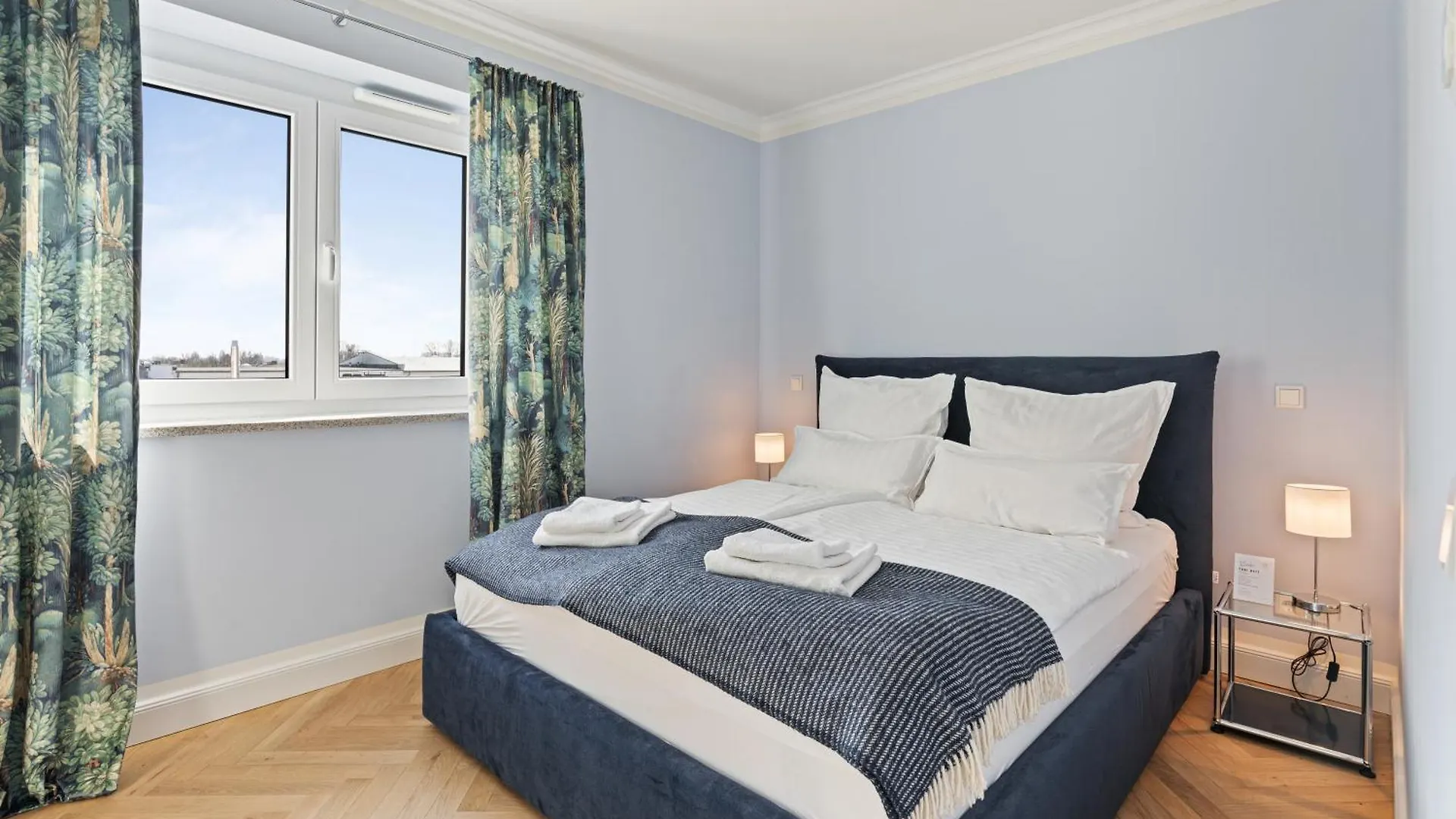 Cls Moderne City-Wohnung Hamburg Tiefgarage, Klimaanlage, 65 Zoll Smart-Tv, E-Laden, Balkon, Parken, Blick Ueber Hamburg, Cafe Im Haus, Bus Gegenueber, Flex Check In 0*,